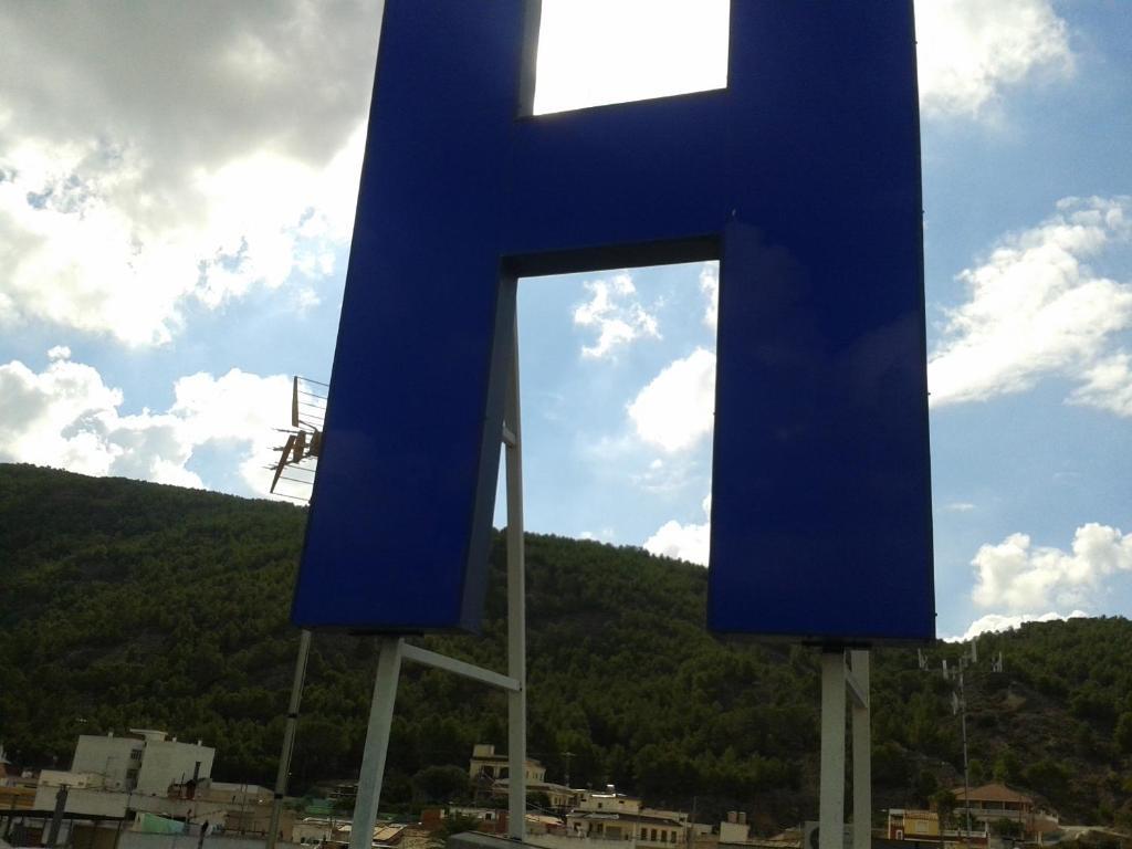Hostal Arneva Orihuela Luaran gambar